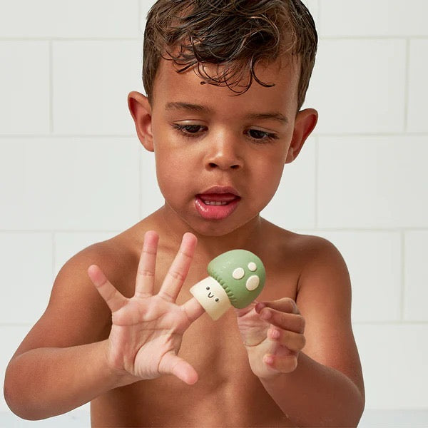 Itzy Bitzy Puppets Bath Toy Set