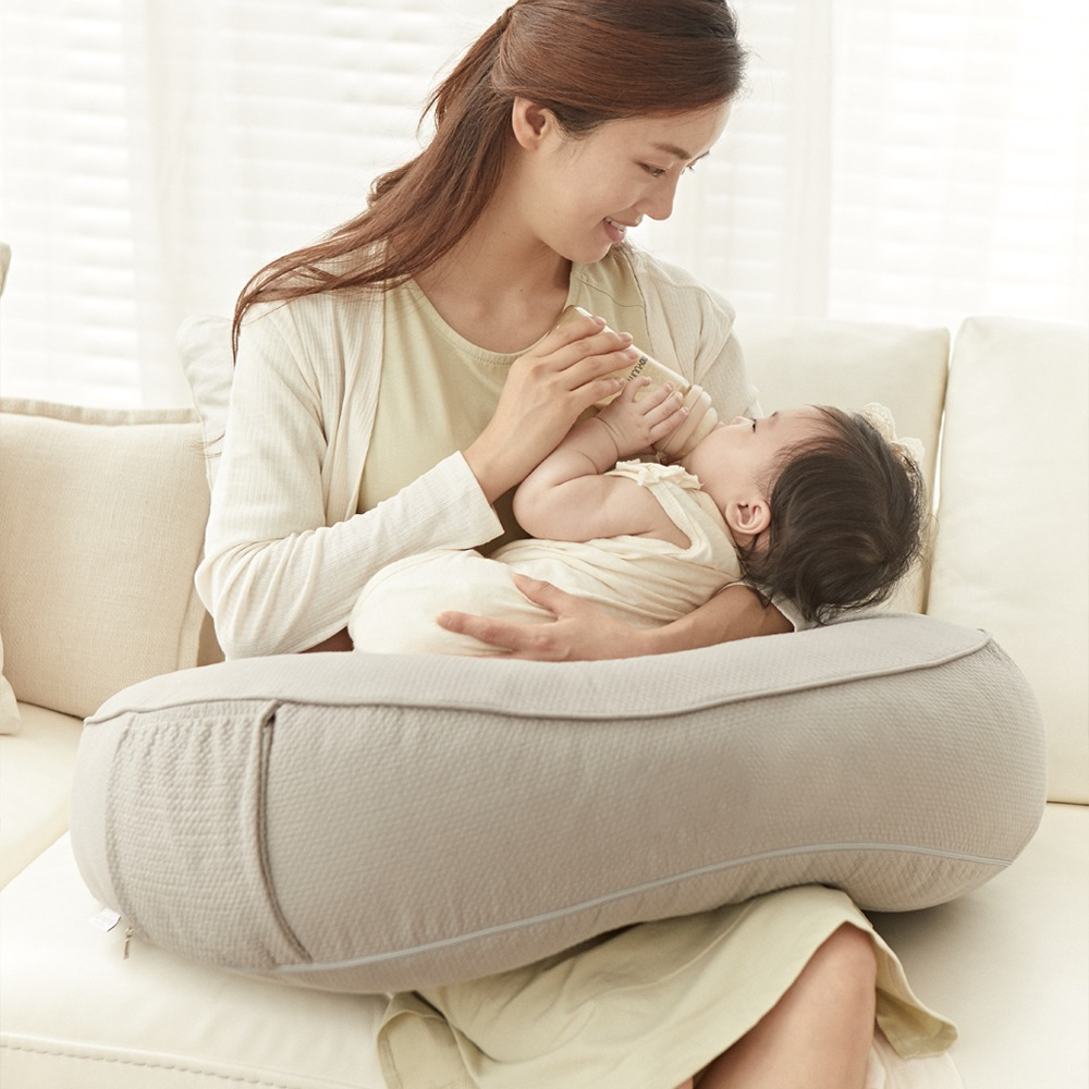 Emong Breastfeeding Pillow