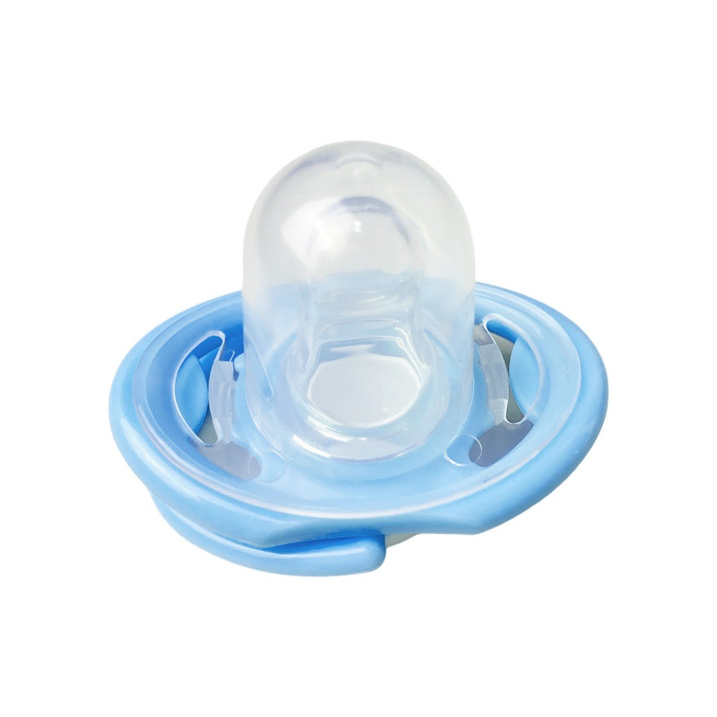 Tender Luv Looney Tunes Baby Anti-Pouty Lip Pacifier with Cover