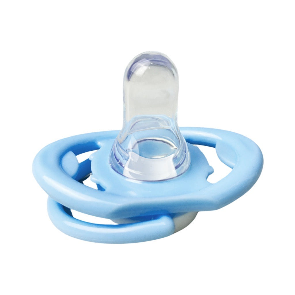 Tender Luv Looney Tunes Baby Anti-Pouty Lip Pacifier with Cover