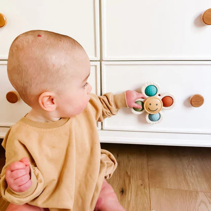 Itzy Ritzy Pop & Whirl Fidget Spinner Travel & Bath Toy